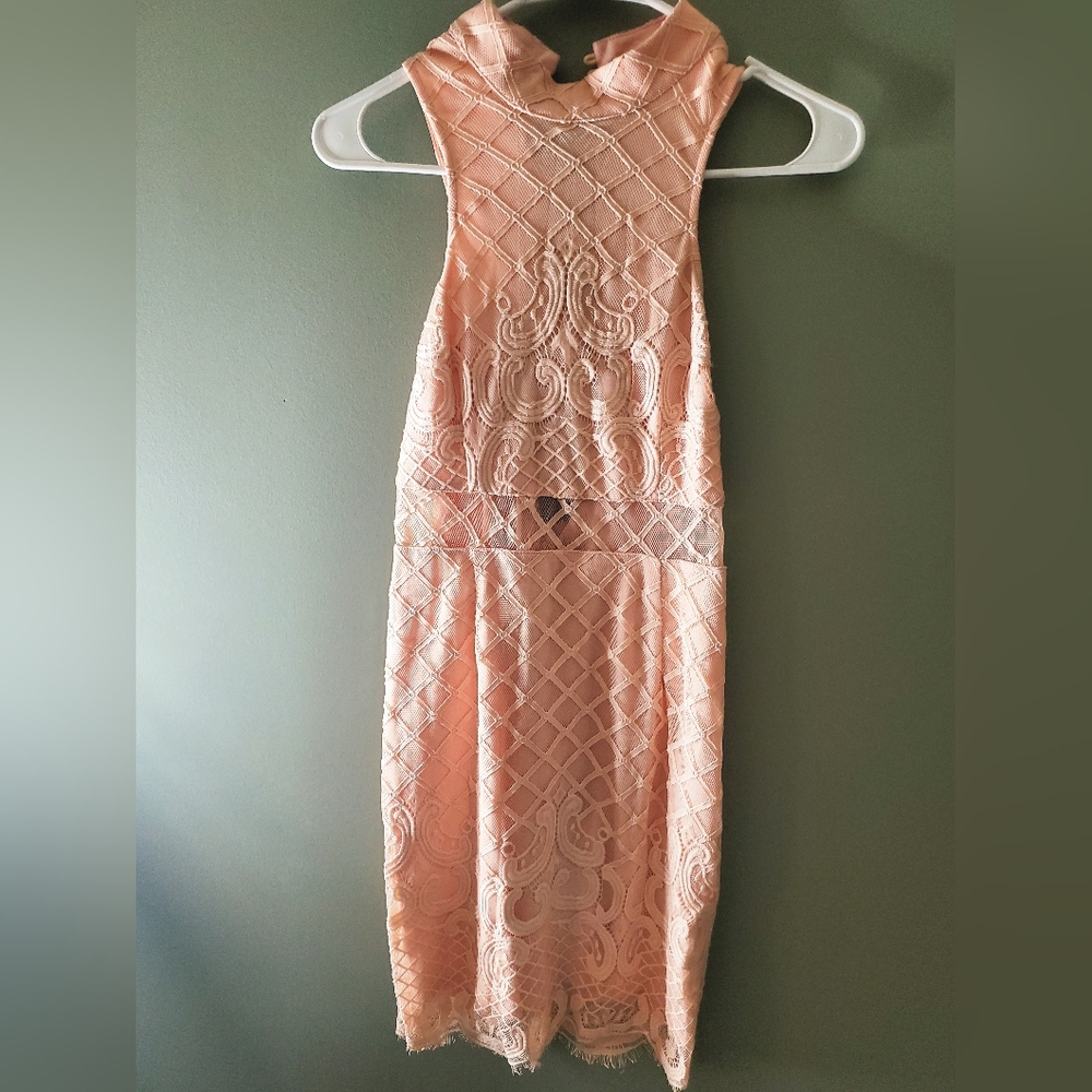 Pink Owl Peach Lace Backless Dress